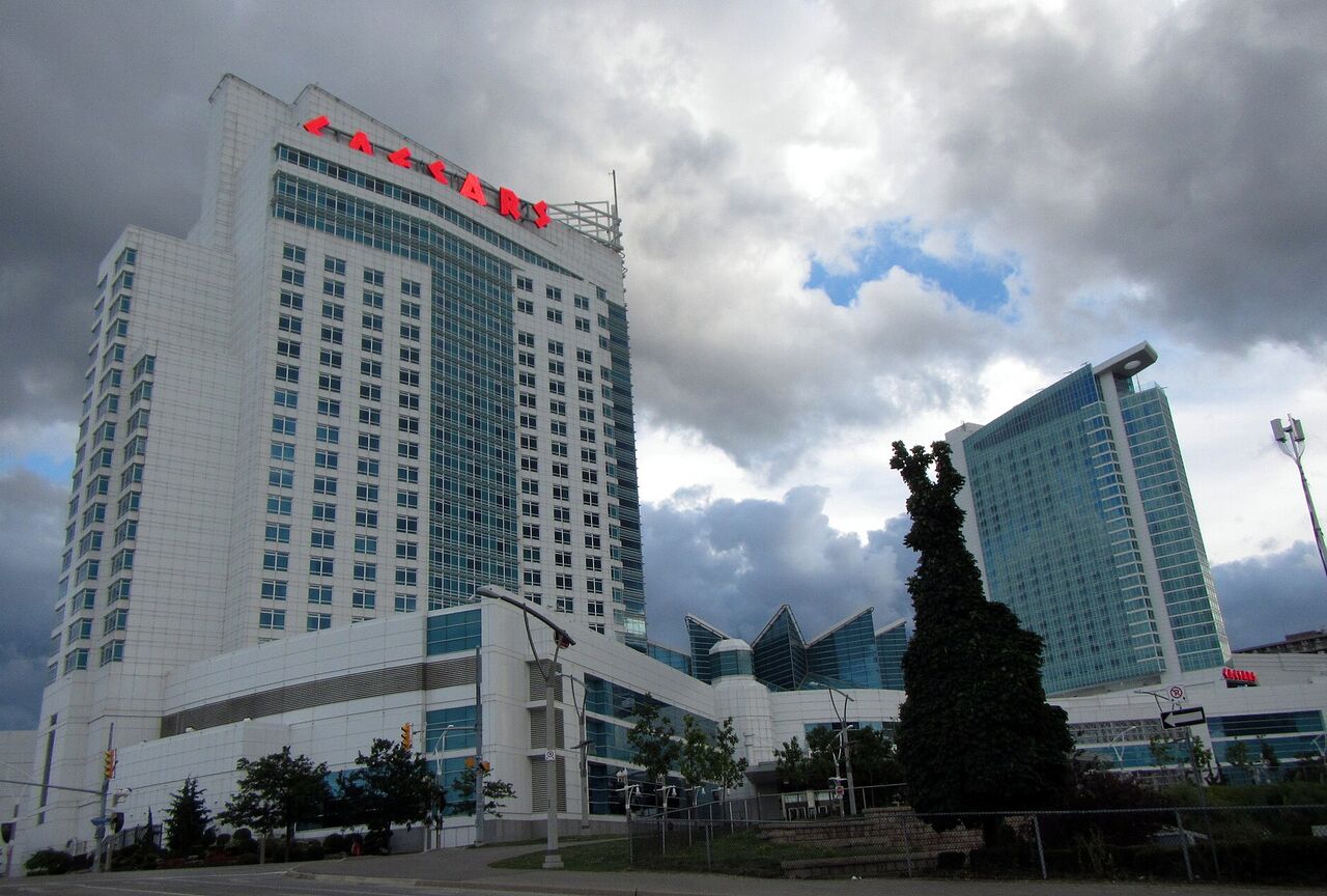 Caesars Windsor hotel towers