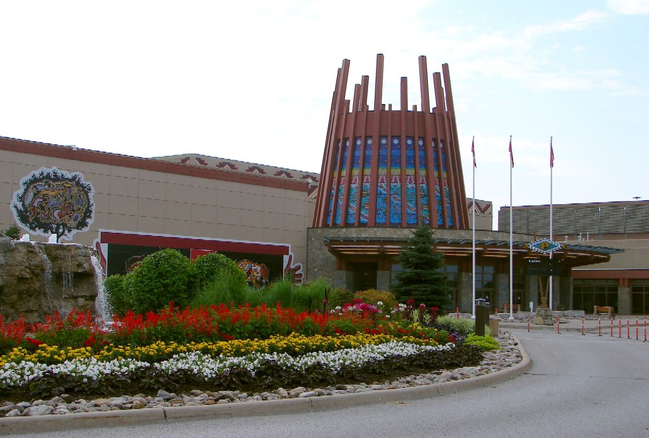 Gardens at the Casino Rama Resort entrance
